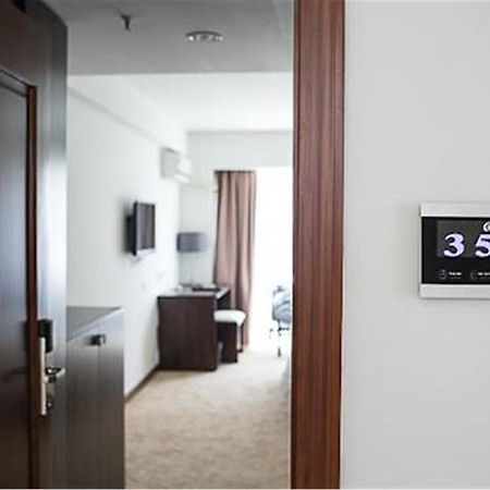 Coinfamily Hotel Шанхай Экстерьер фото