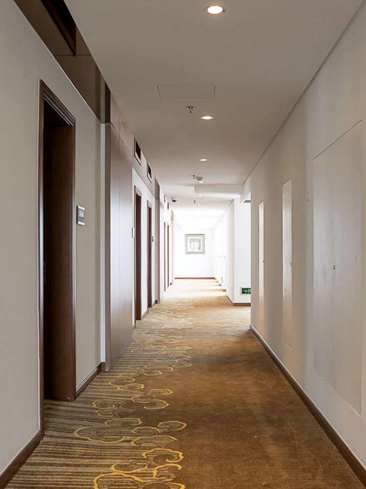 Coinfamily Hotel Шанхай Экстерьер фото